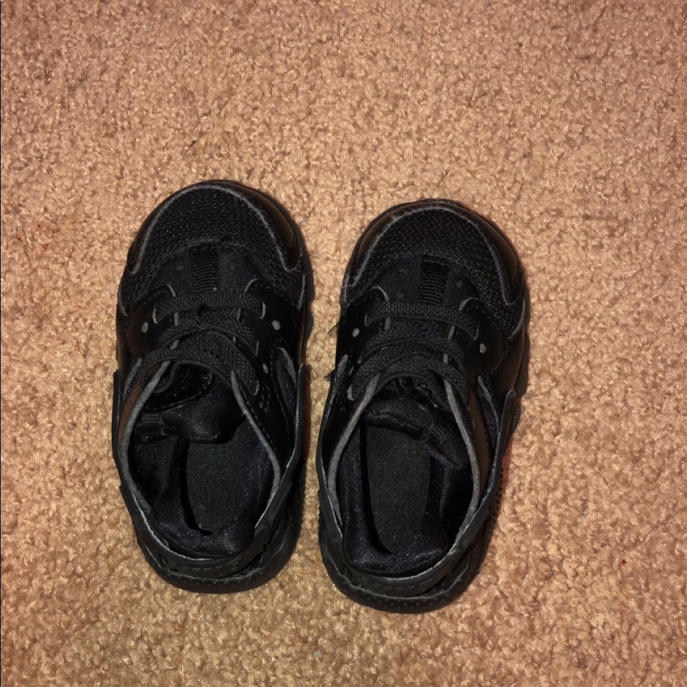 Baby shoes